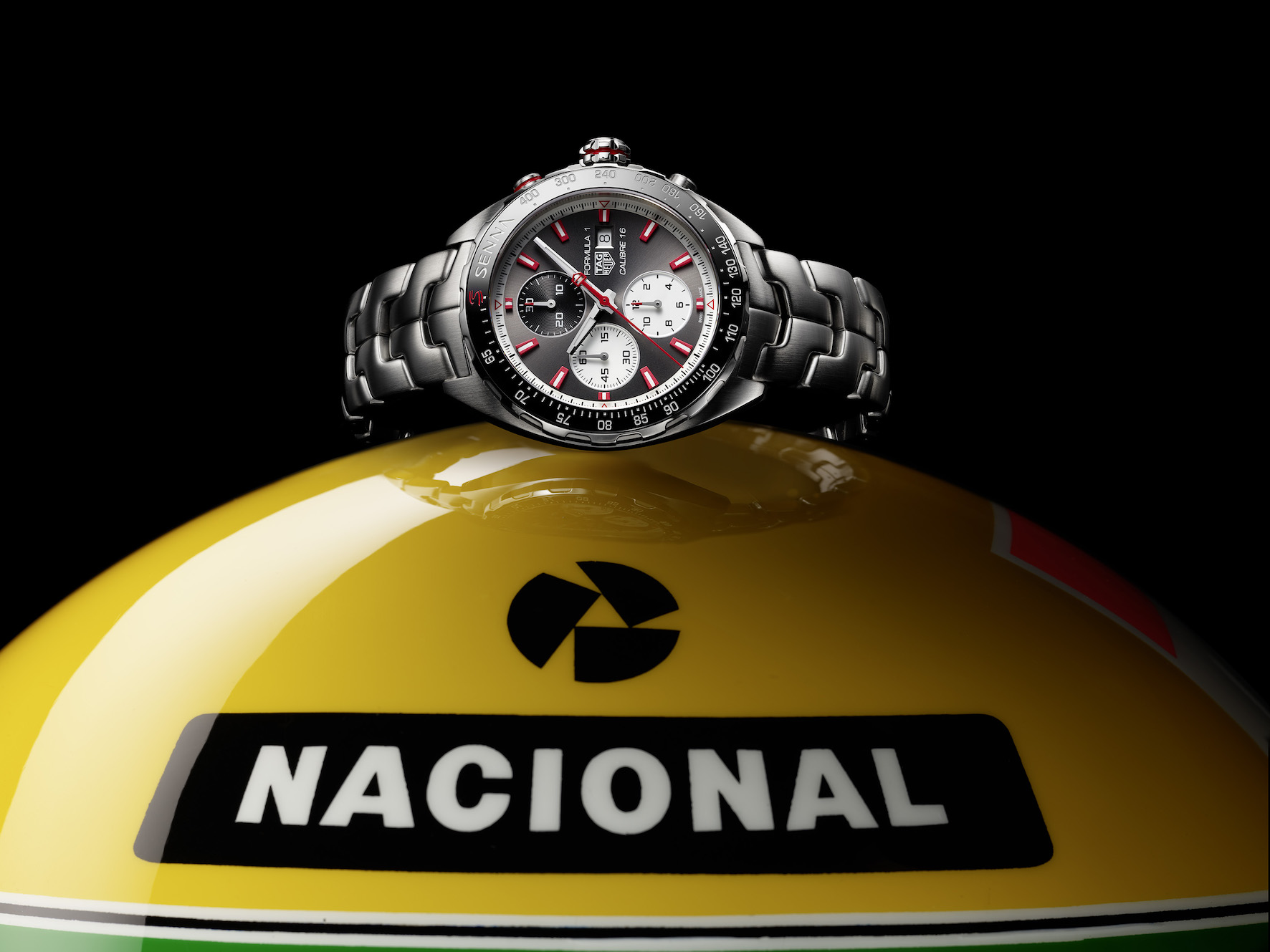 Senna et Fangio à l'honneur chez TAG Heuer - VieDeLuxe.fr
