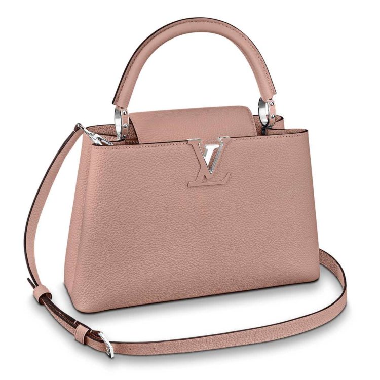 Trois tailles pour la variation estivale du sac Capucines Louis Vuitton 