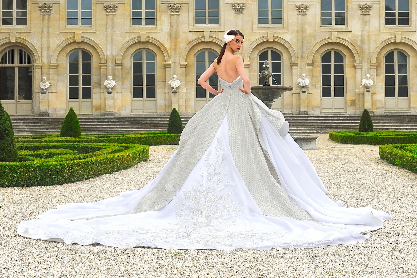 Défilé La Métamorphose, Collection Haute Couture Automne-Hiver 2021 ...